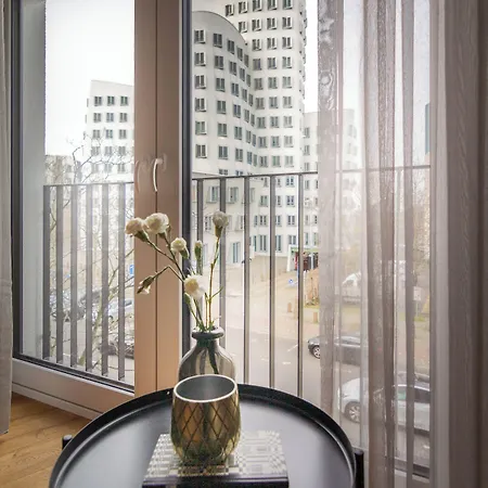 Sleep Medienhafen * Düsseldorf