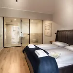 Sleep Medienhafen * دوسلدورف